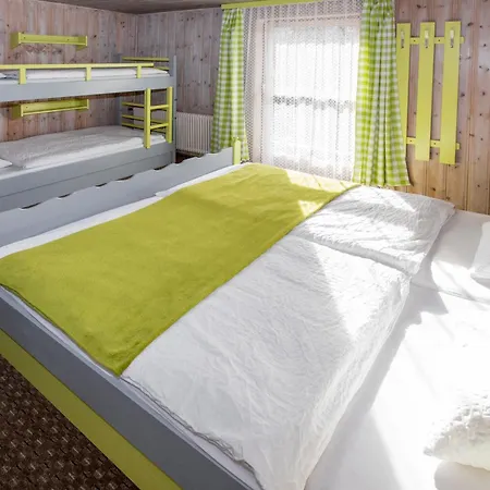 Ridehouse Panzió *