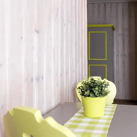 Panzió Ridehouse