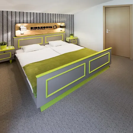 Ridehouse B&B 슈라드밍